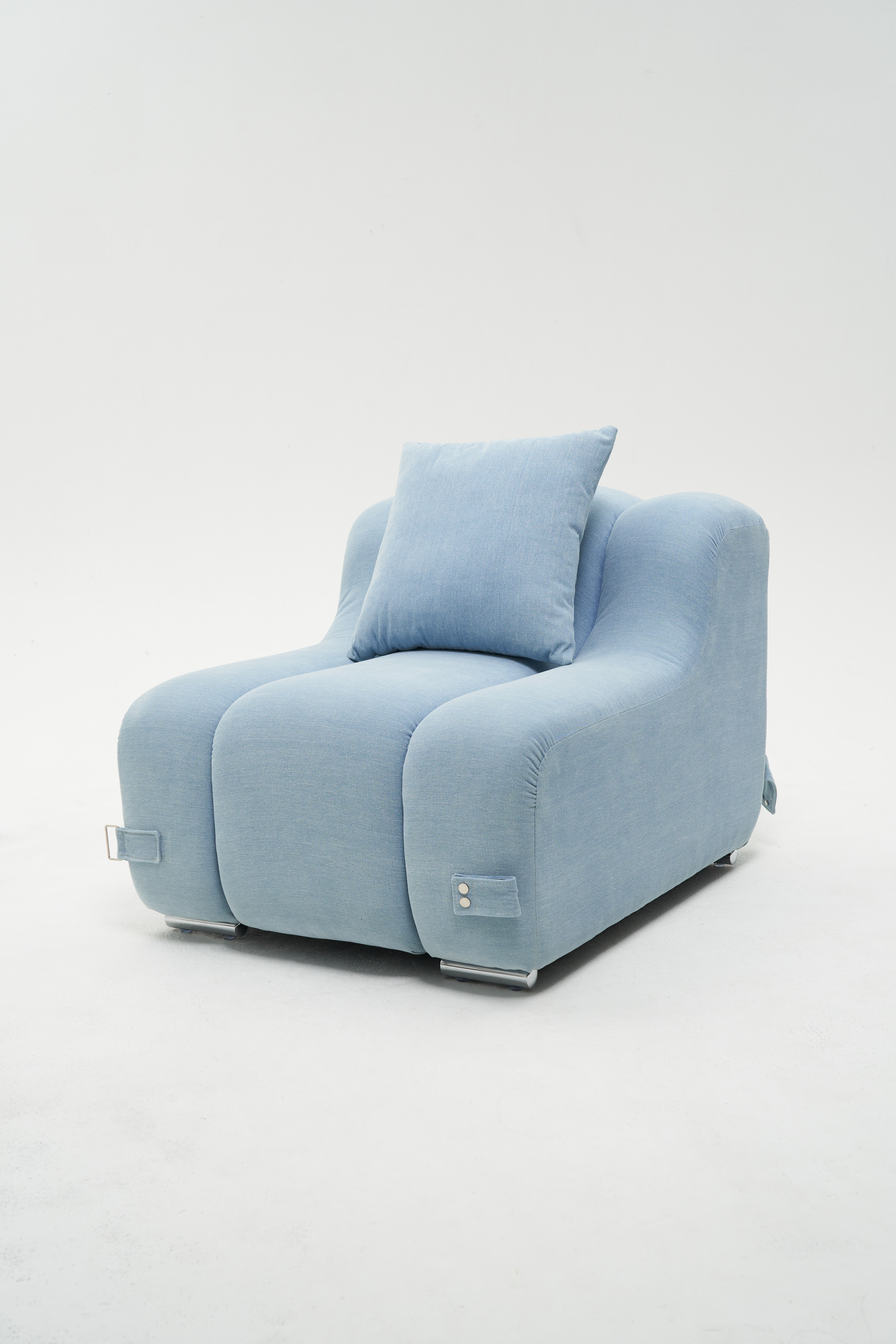 자체제작 카우치 디자인, 제작 5